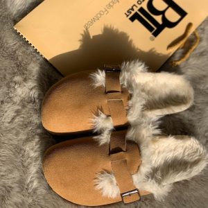 BROWN "OG MULES" w/ FUR